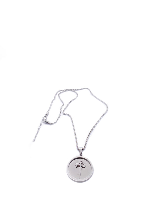 MEDAL NECKLACE 001